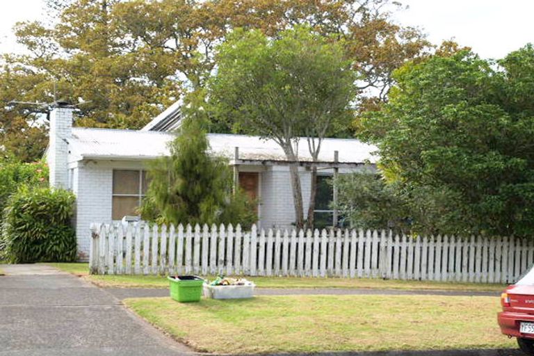 Photo of property in 46 Vincent Street, Howick, Auckland, 2014