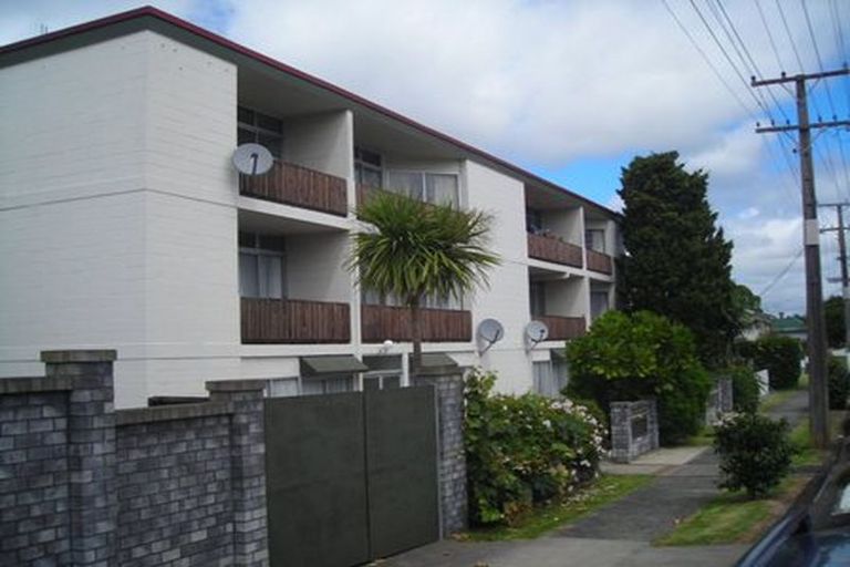 Photo of property in 10/12 Norfolk Street, Regent, Whangarei, 0112