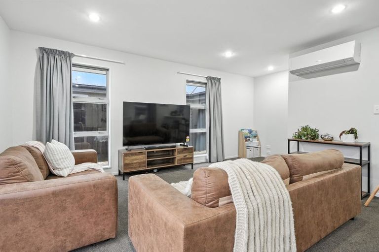 Photo of property in 8 Helmore Street, Rangiora, 7400