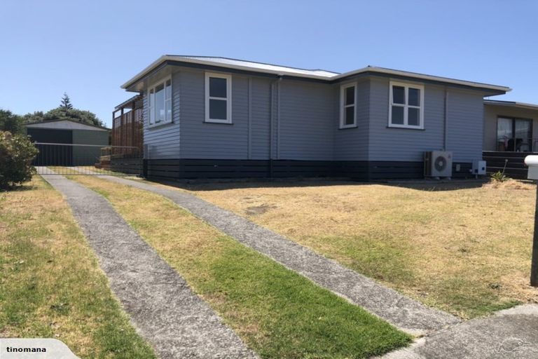 Photo of property in 5 Tainui Street, Castlecliff, Whanganui, 4501