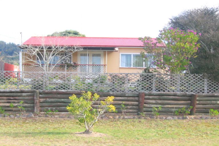 Photo of property in 405 Linton Crescent, Whangamata, 3620