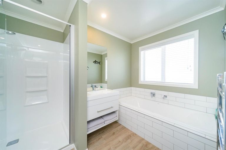 Photo of property in 19 George Street, Bulls, 4818