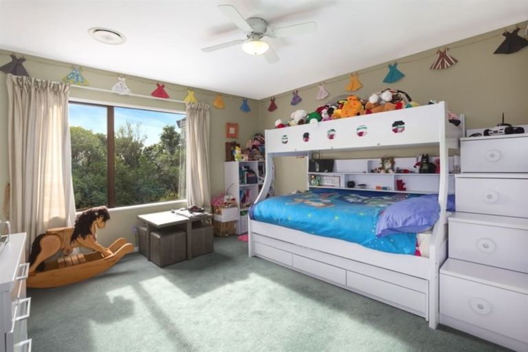 Photo of property in 12 Furneaux Grove, Whitby, Porirua, 5024