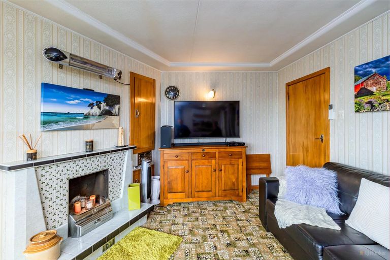 Photo of property in 1 Kennedy Crescent, Waimate, 7924