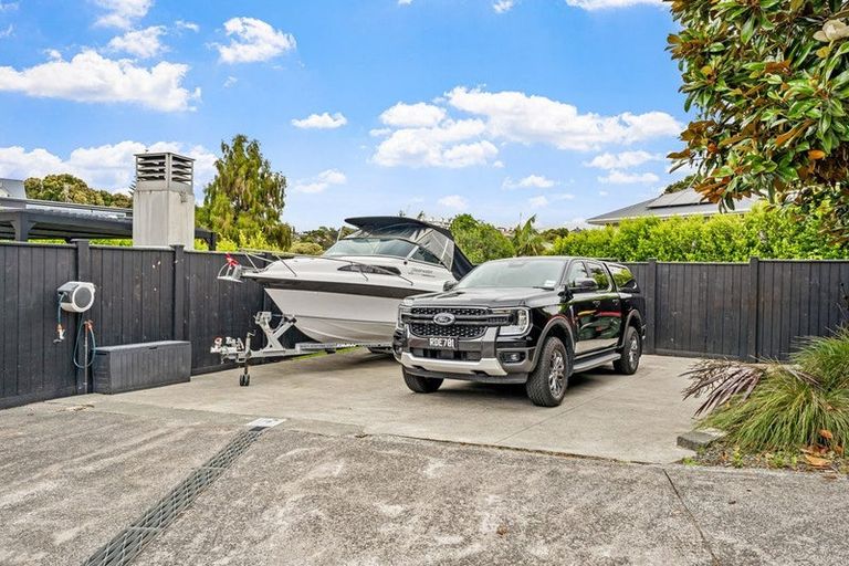 Photo of property in 267 Vipond Road, Stanmore Bay, Whangaparaoa, 0932