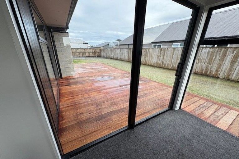 Photo of property in 2 Dynes Road, Rolleston, 7615