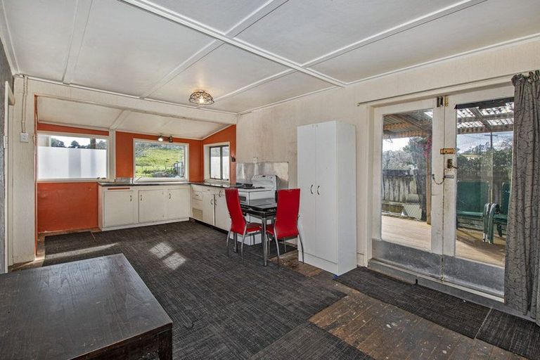Photo of property in 39 Valley Road, Hikurangi, 0114