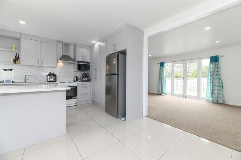 Photo of property in 54 Glen Road, Ranui, Auckland, 0612