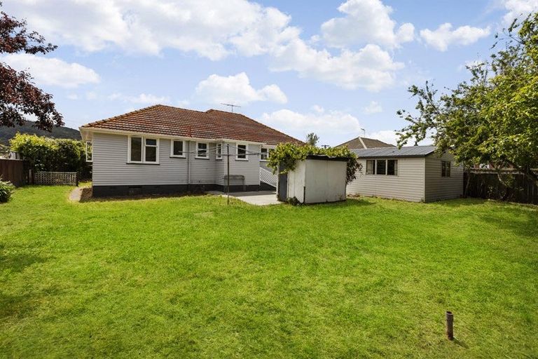 Photo of property in 32 Ngata Grove, Trentham, Upper Hutt, 5018