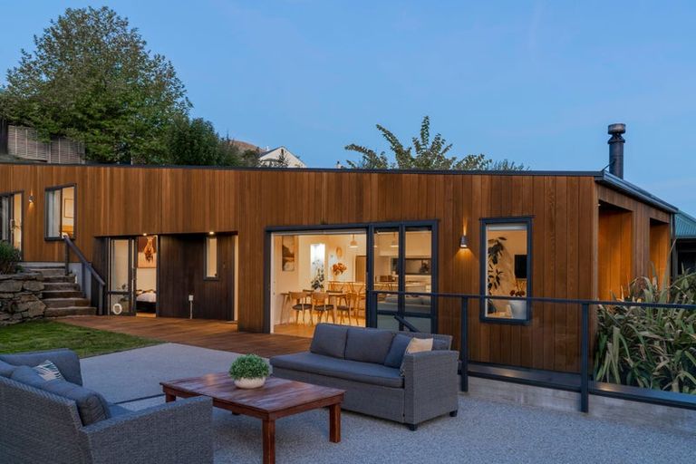 Photo of property in 67 Mcdonnell Road, Arrowtown, 9302