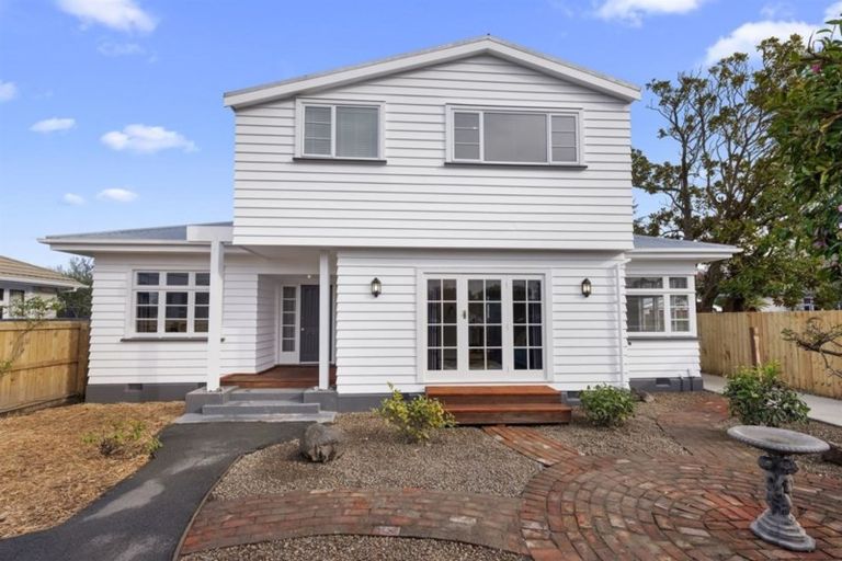 Photo of property in 139 Wilsons Road, Saint Martins, Christchurch, 8022