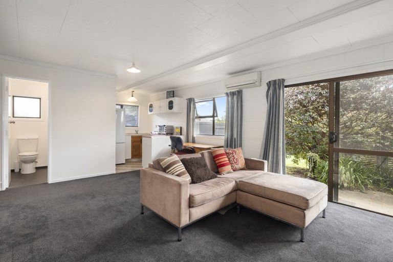 Photo of property in 1 Pamir Place, Welcome Bay, Tauranga, 3112