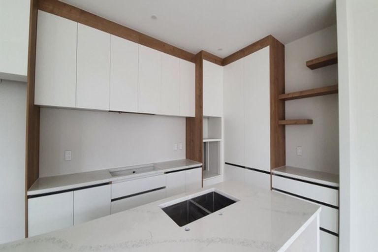 Photo of property in 152 Arran Point Parade, Orewa, 0931