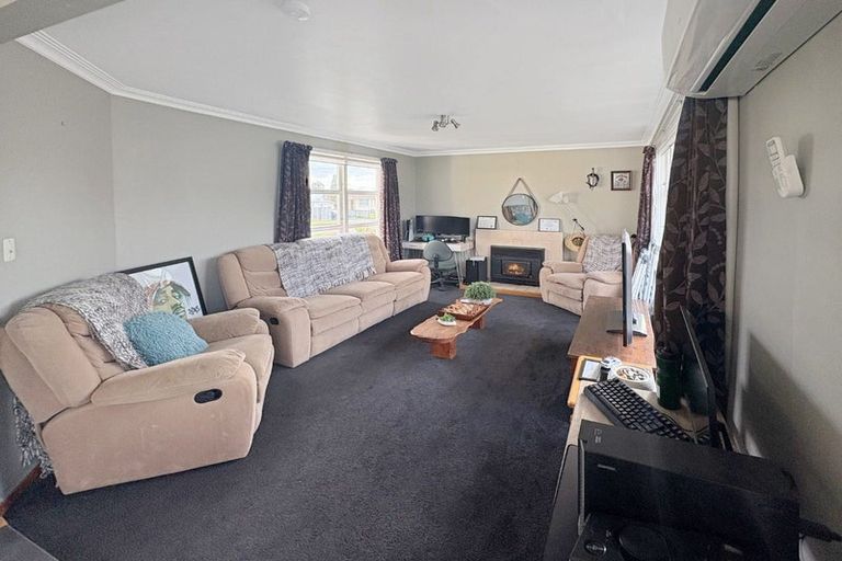 Photo of property in 24 Elizabeth Street, Levin, 5510