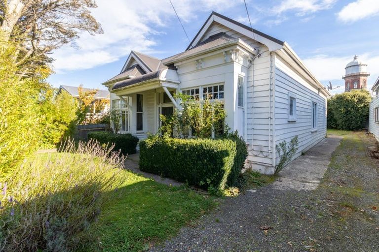 Photo of property in 114 Macmaster Street, Richmond, Invercargill, 9810