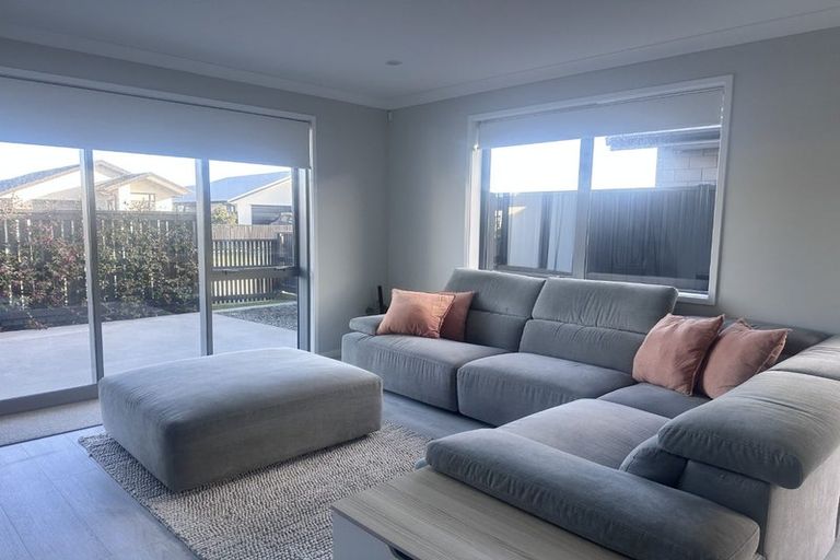 Photo of property in 10 Greenwich Street, Papamoa, 3118