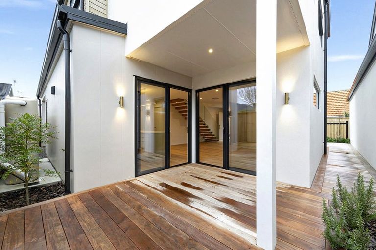 Photo of property in 8b Maire Street, Woburn, Lower Hutt, 5010