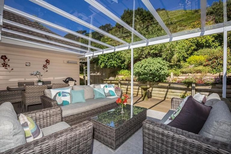 Photo of property in 243 Huia Street, Waikanae, 5391
