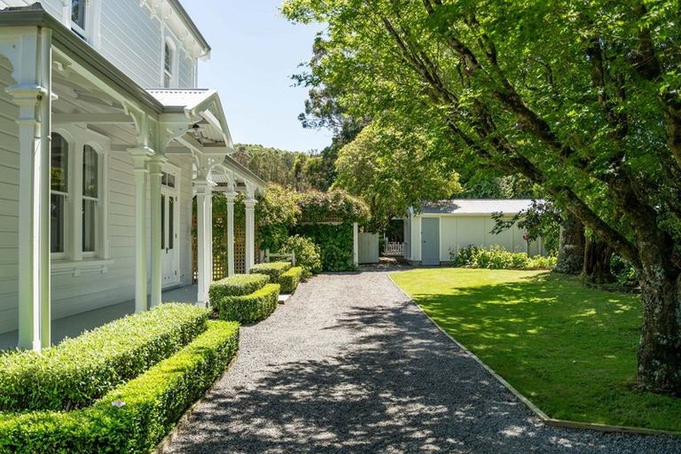 Photo of property in 17 Johnston Street, Featherston, 5710