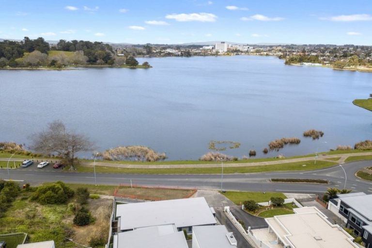 Photo of property in 73a Lake Domain Drive, Frankton, Hamilton, 3204