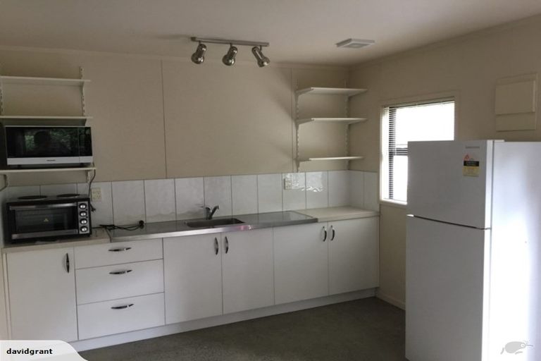 Photo of property in 8 Kerikeri Grove, Kerikeri, 0230