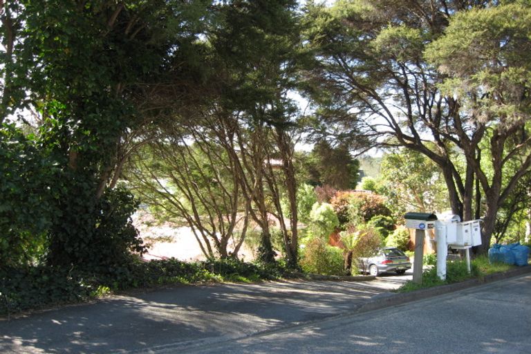 Photo of property in 102a Milton Terrace, Picton, 7220