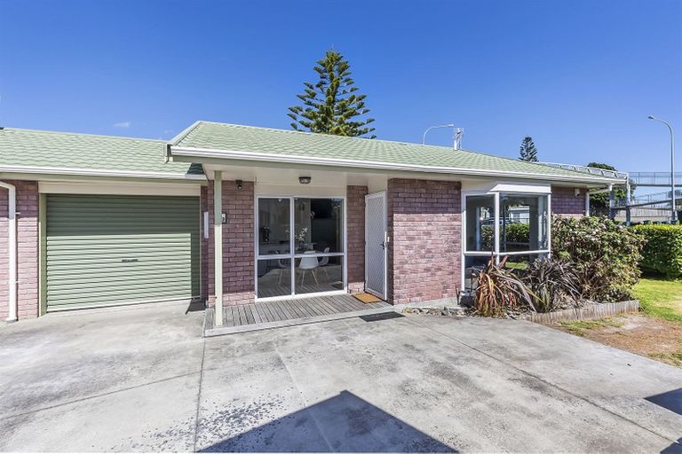 Photo of property in 2b James Street, Plimmerton, Porirua, 5026