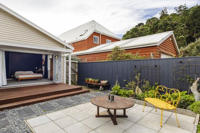 Photo of property in 7 Marine Parade, Eastbourne, Lower Hutt, 5013