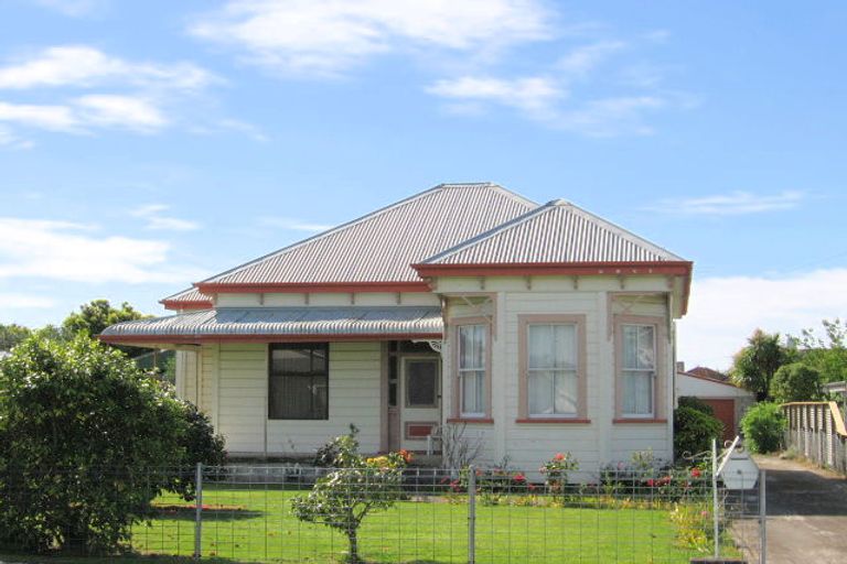 Photo of property in 8 Waverley Street, Elgin, Gisborne, 4010