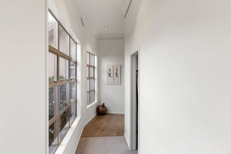 Photo of property in 5 Cooper Crescent, Cambridge, 3434