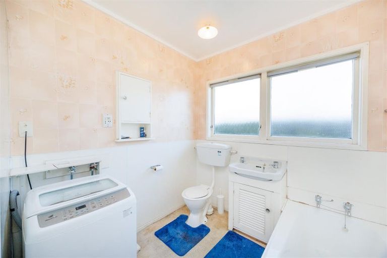 Photo of property in 14 Totara Street, Marton, 4710