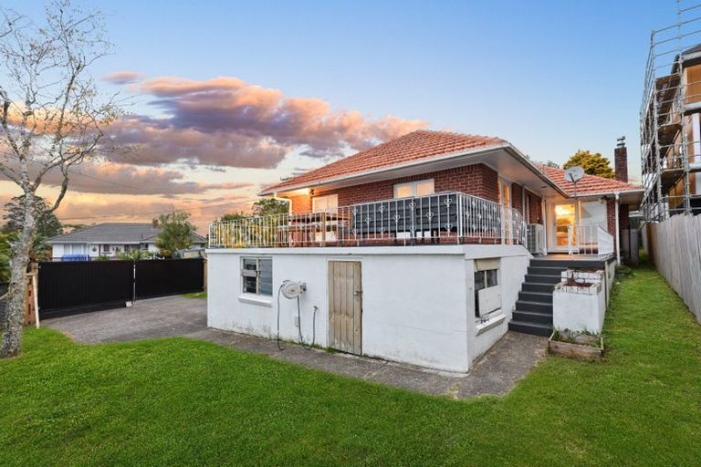Photo of property in 2a Kereru Street, Henderson, Auckland, 0612