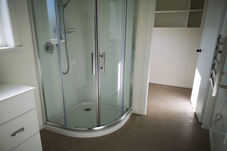 Photo of property in 706 Te Atatu Road, Te Atatu Peninsula, Auckland, 0610