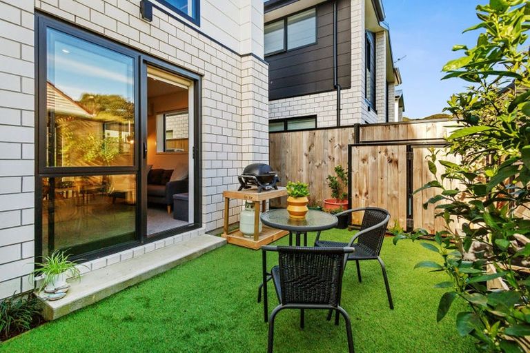 Photo of property in 4/182 Cambridge Terrace, Fairfield, Lower Hutt, 5011