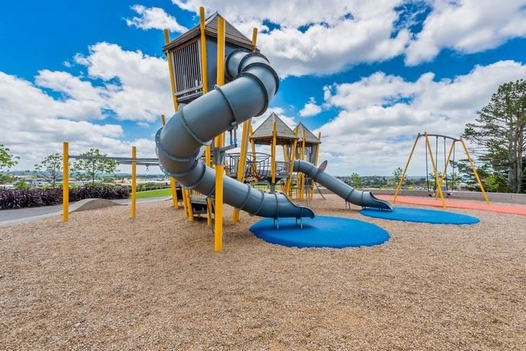 Photo of property in 11 Carnelian Court, Westgate, Auckland, 0614