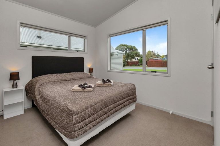 Photo of property in 16 Kelly Street, Baylys Beach, Dargaville, 0377