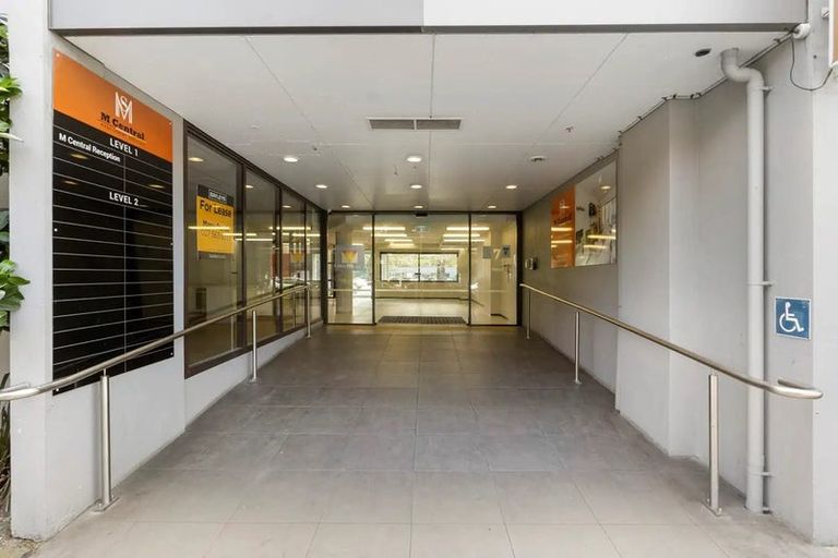 Photo of property in Twin Towers, 809/17 Putney Way, Manukau, Auckland, 2104