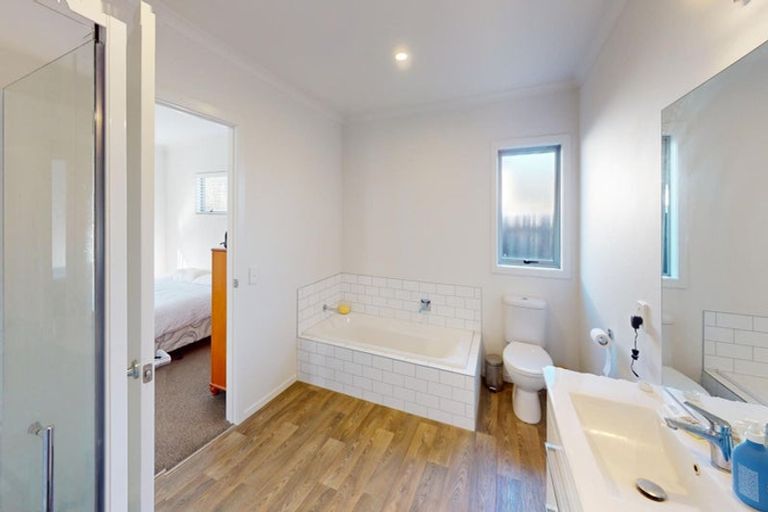 Photo of property in 21 Wescombe Grove, Feilding, 4702