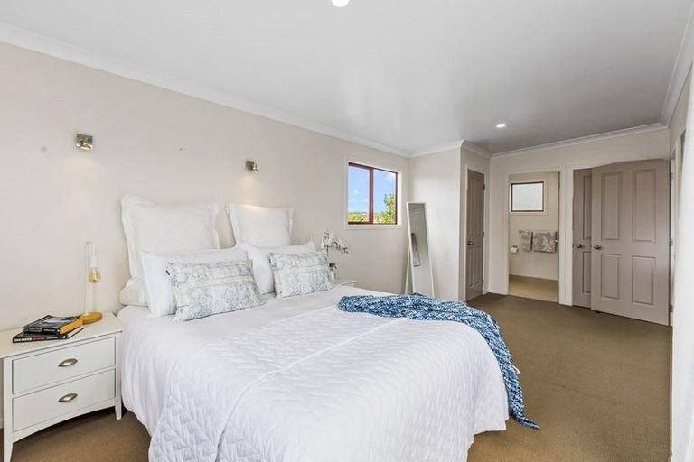 Photo of property in 167 Vipond Road, Stanmore Bay, Whangaparaoa, 0932