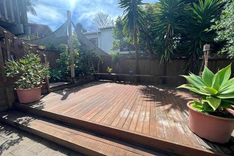 Photo of property in 3/29 Verran Road, Birkenhead, Auckland, 0626