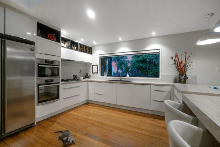 Photo of property in 23 Humariri Street, Point Chevalier, Auckland, 1022