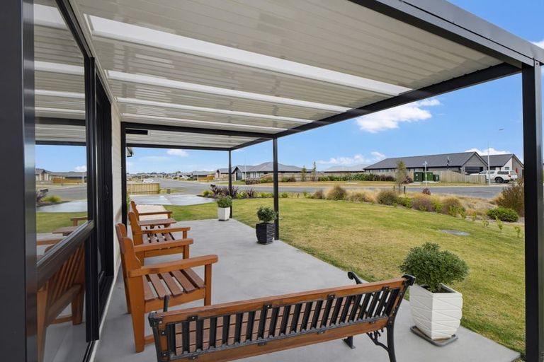 Photo of property in 61 Hilton Drive, Amberley, 7410