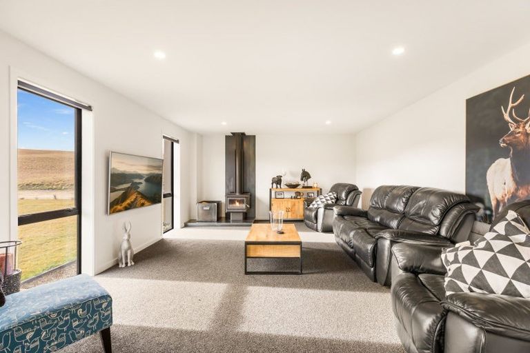 Photo of property in 370 Nelsen Ridge Road, Waikerikeri, Alexandra, 9393