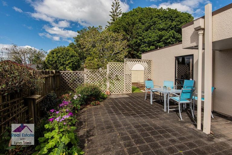 Photo of property in 42 Kiwi Avenue, Maunu, Whangarei, 0110