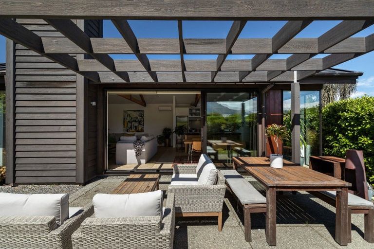 Photo of property in 34 Rannoch Drive, Jacks Point, Queenstown, 9371