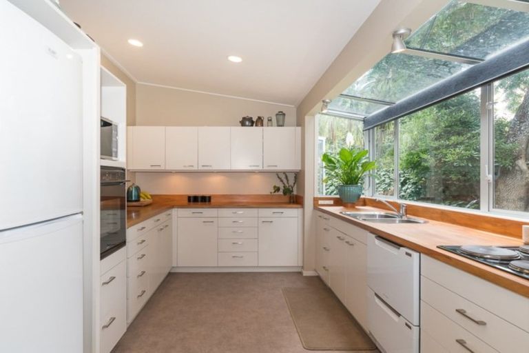 Photo of property in 196 Victoria Avenue, Hokowhitu, Palmerston North, 4410