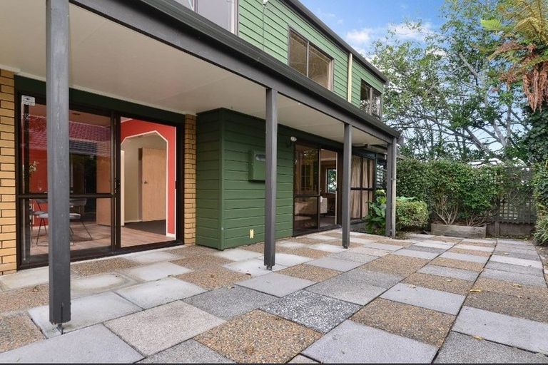 Photo of property in 21 Clarkin Road, Fairfield, Hamilton, 3214