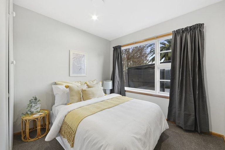 Photo of property in 5 Neave Place, Hillmorton, Christchurch, 8025