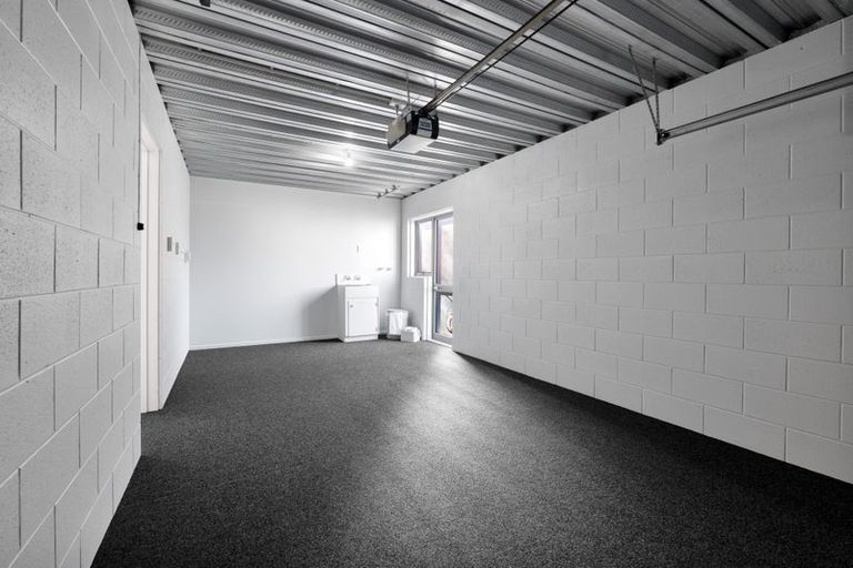 Photo of property in 2/65 Northgate, Strandon, New Plymouth, 4312