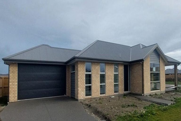 Photo of property in 39 Chambers Avenue, Woodend, 7691